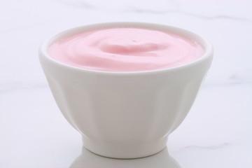 Obraz na płótnie Canvas Artisan greek strawberry yogurt