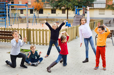 Fototapeta premium Acting game with children making performance