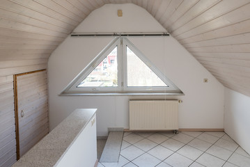Dachwohnung mit Schrägen