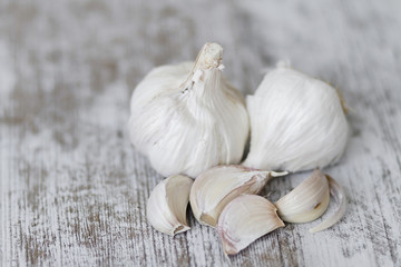 White garlic