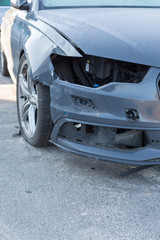 Auto mit unfall schaden