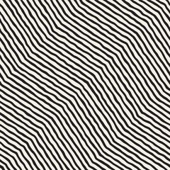 Obraz premium Hand drawn style seamless pattern. Abstract geometric tiling background in black and white. Vector doodle line lattice