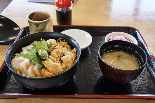 北海道　うに、ホタテ丼