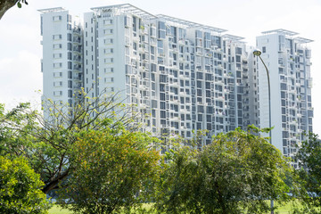 Fototapeta premium Condominium landscape view from the park