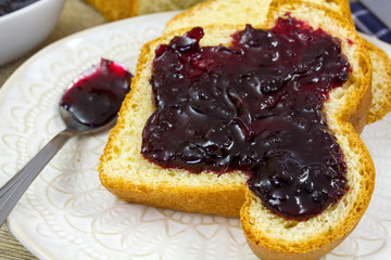 brioche et confiture