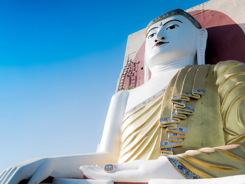 Kyaik Pun Paya in Bago, Pagoda of four Buddha Statue, Myanmar