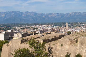 Fototapeta na wymiar Old walls of Tortosa City