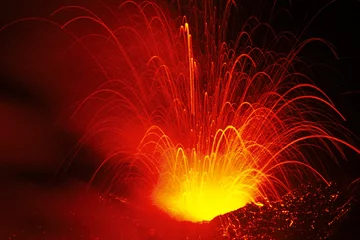 Papier Peint photo Lavable Volcan Etna, fontaine de lave