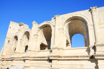 Obraz premium Arènes d'Arles, ville d’art et d’histoire, France
