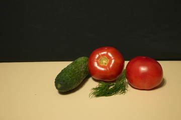 Cucumber tomato fennel