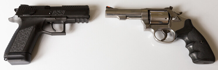pistolet et révolver