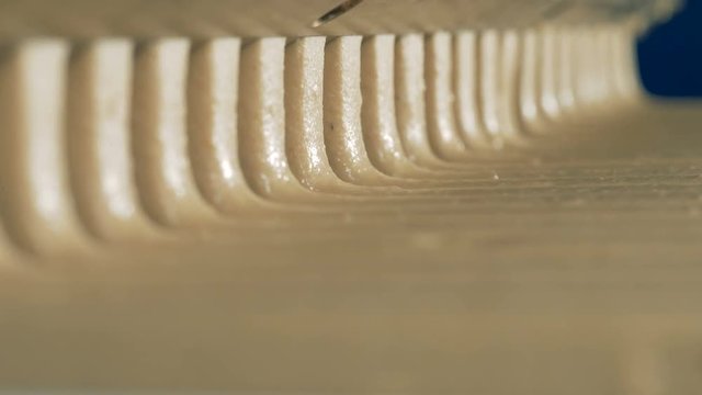 Close up of sweet lines running down