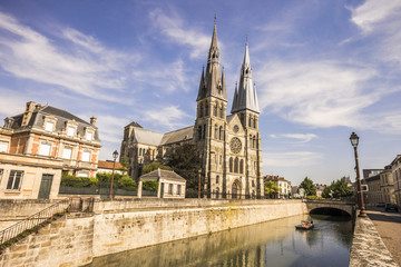 Fototapeta na wymiar Notre-Dame-en-Vaux, a Roman catholic church in Châlons-en-Champagne, France. A World Heritage Site since 1998 as part of the Routes of Santiago de Compostela in France