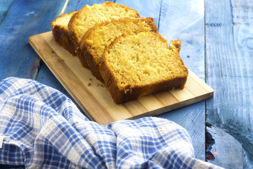 arabic homemade pound orange sliced cake