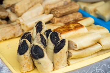 Pancakes stuffed poppy and other crepes