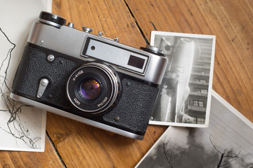 Stary aparat fotograficzny - obrazy, fototapety, plakaty