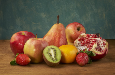 fruit salad vitamin strawberry kiwi pomegranate