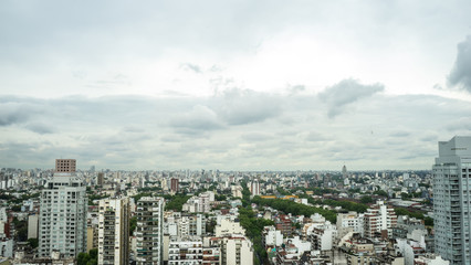 Obraz premium View of the skyline of Buenos Aires on a cloudy day 