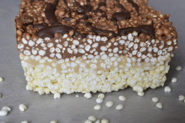 Homemade chocolate bars with expanded millet gruel in three colors