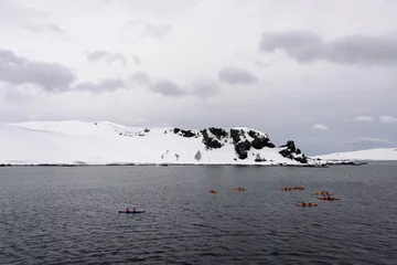 Foto op Aluminium Kayaking in Antarctic sea © Alexey Seafarer
