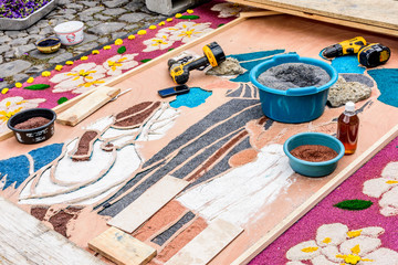 Making Holy Thursday procession carpet, Antigua, Guatemala
