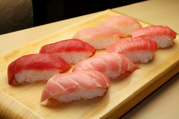 マグロの寿司