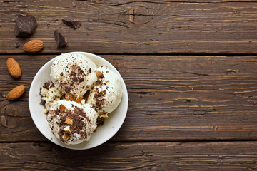 Obraz na płótnie Canvas Chocolate ice cream with nuts