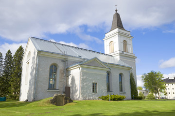 Naklejka premium Saint Mary church (Vehkalahti) closeup on a Sunny day. Hamina, Finland
