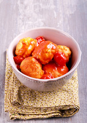 Chicken meatballs in tomato sauce