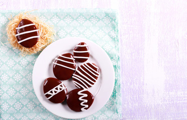 Chocolate easter eggs biscuits served