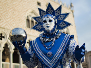 Fototapeta na wymiar Carnevale e Maschere - Venezia