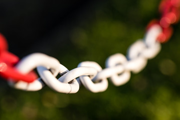 Kette rot weiß absperrung