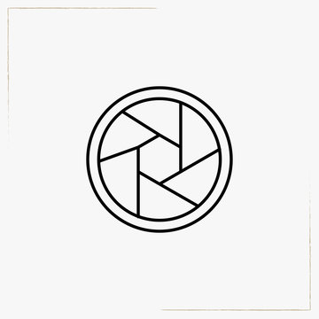 recommend clip art: camera lens line icon