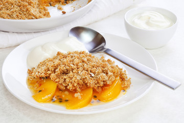 Crumble with Peach and Passion Fruit