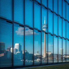 Düsseldorf Funkturm Spiegelung © Marcus Retkowietz