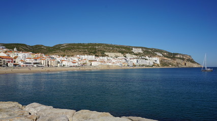 Fototapeta na wymiar Atlantic coast in Sesimbra , Portugal
