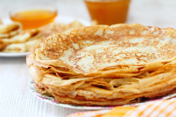 Pancakes with honey