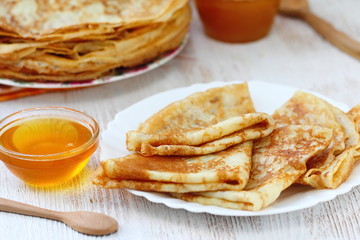 Pancakes with honey