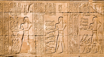 Fototapeta na wymiar Hieroglyphs in the Kom Ombo Temple, Egypt