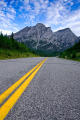 Fototapeta premium Road in Kananaskis Country in the Canadian Rocky Mountains, Alberta, Canada
