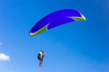 voile bleue de parapente 