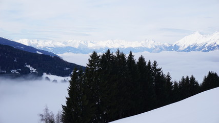 Schwaz Tirol Österreich Pillberg in der Nähe von Innsbruck Winter Nebel