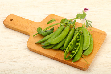 Ripe green peas