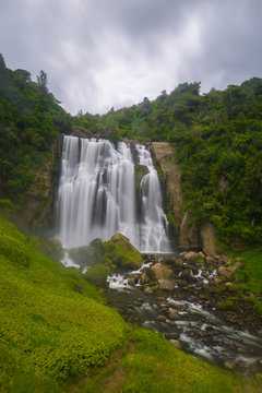 Marokopa Falls