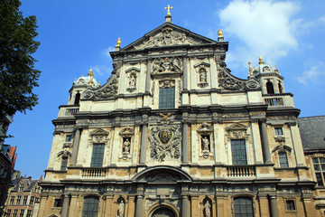 Fototapeta na wymiar The Baroque Saint Carolus Borromeus Church in Antwerp city, Belgium
