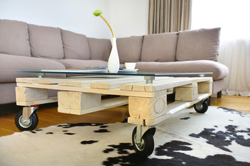 pallet coffee table in modern living room