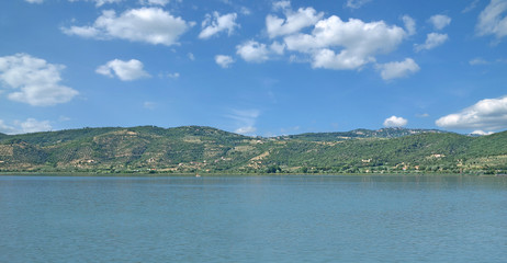 Panoramablick über den Trasimenischen See in Umbrien,Italien