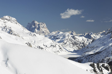 Fototapeta na wymiar Blick zum Monte Pelmo in den Dolomiten