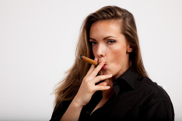 girls smoke cigar too