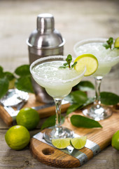 Margarita cocktail with lime and mint